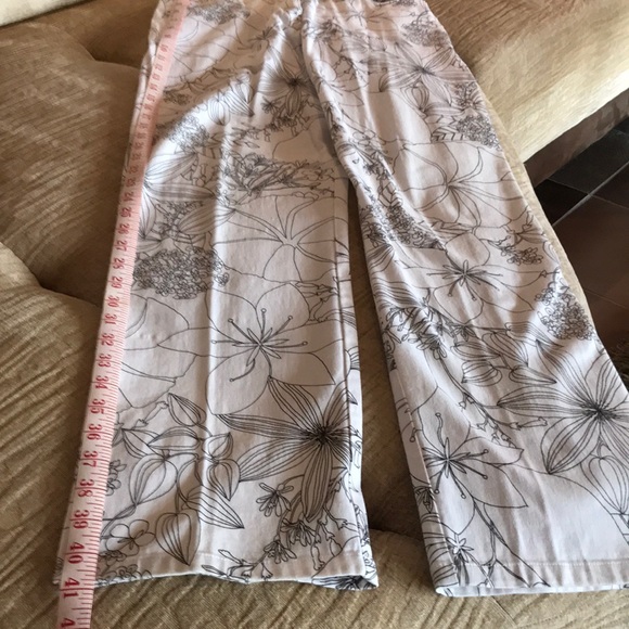 Summer black & white - Picture 3 of 3